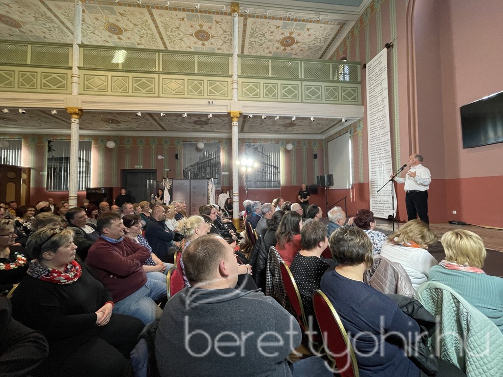 Berecz András est a Zsinagóga Kultúrtérben04